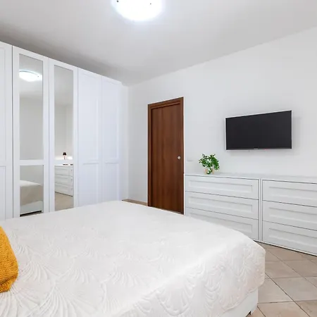 Ls House Center פורטו טורס